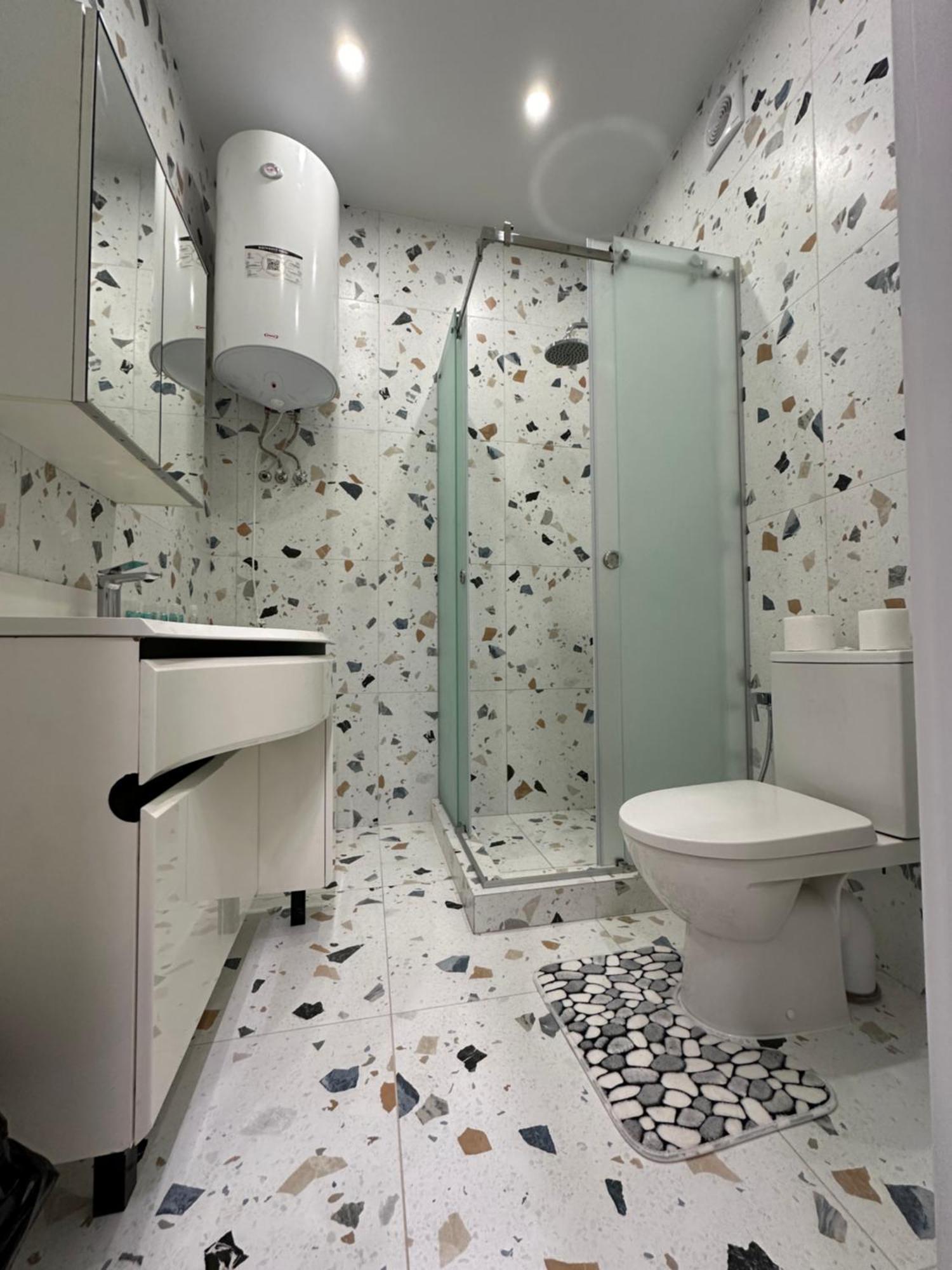 Apartment On Snijna Street 5 *