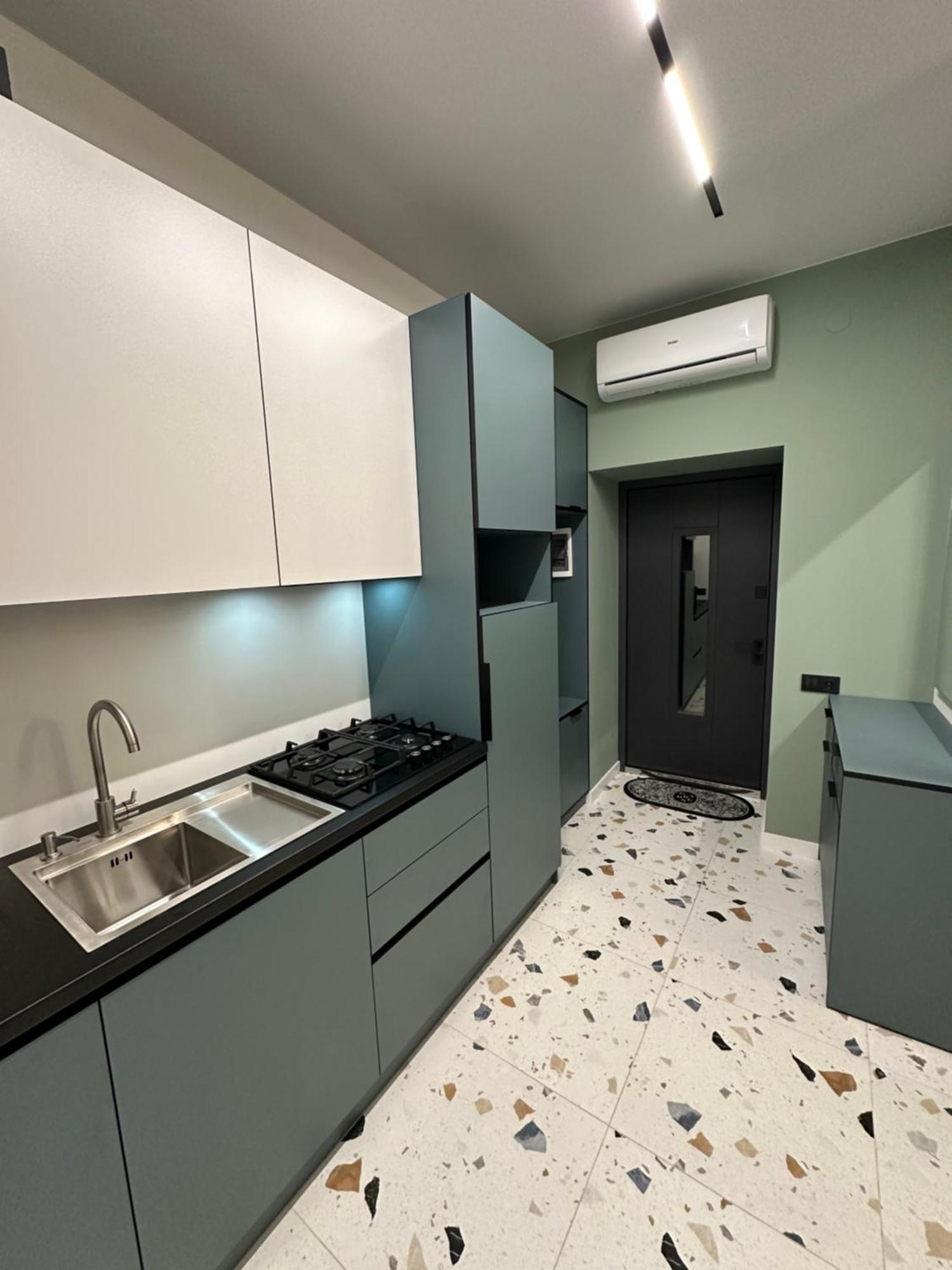 Apartment On Snijna Street 5 *